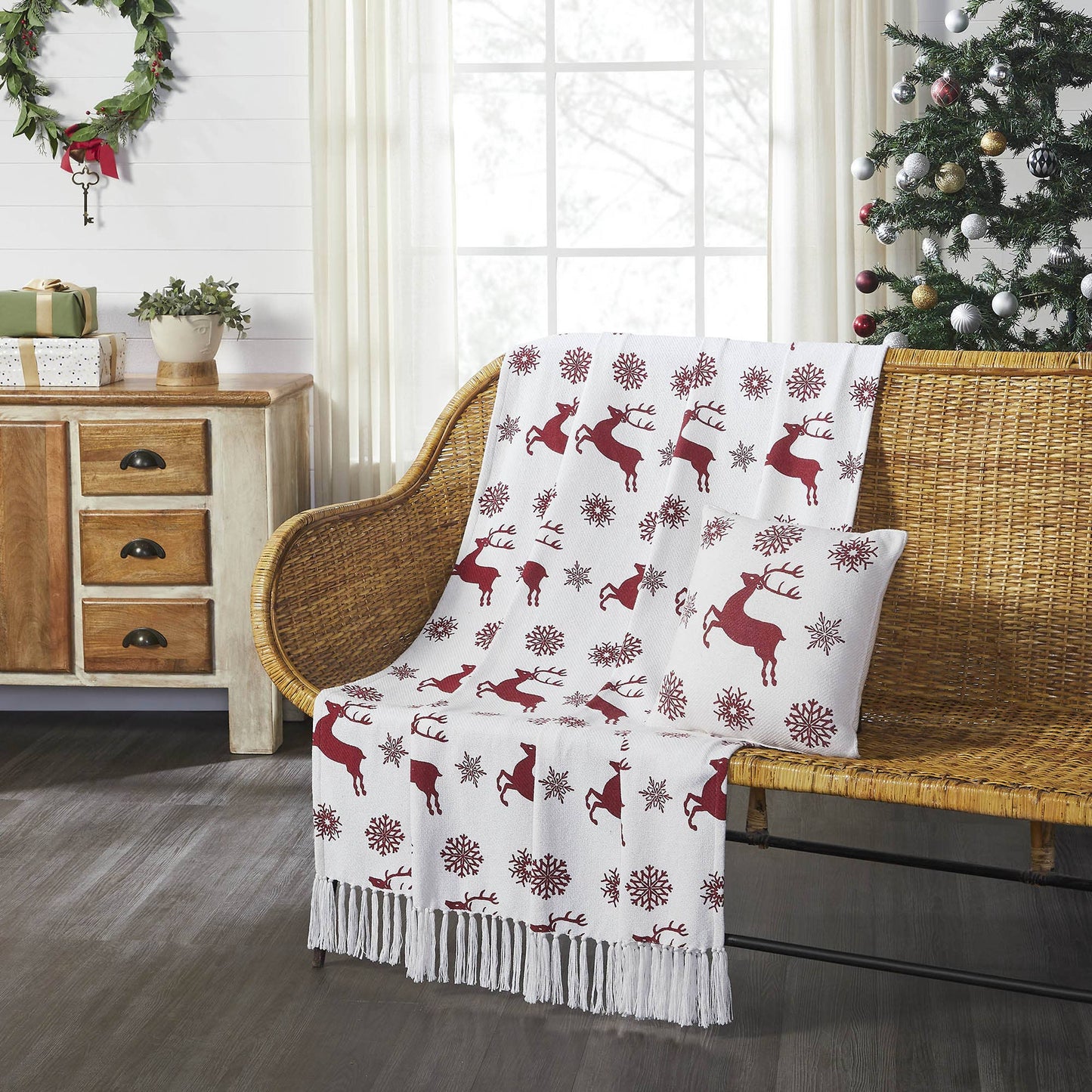 Scandia Snowflake Reindeer Throw