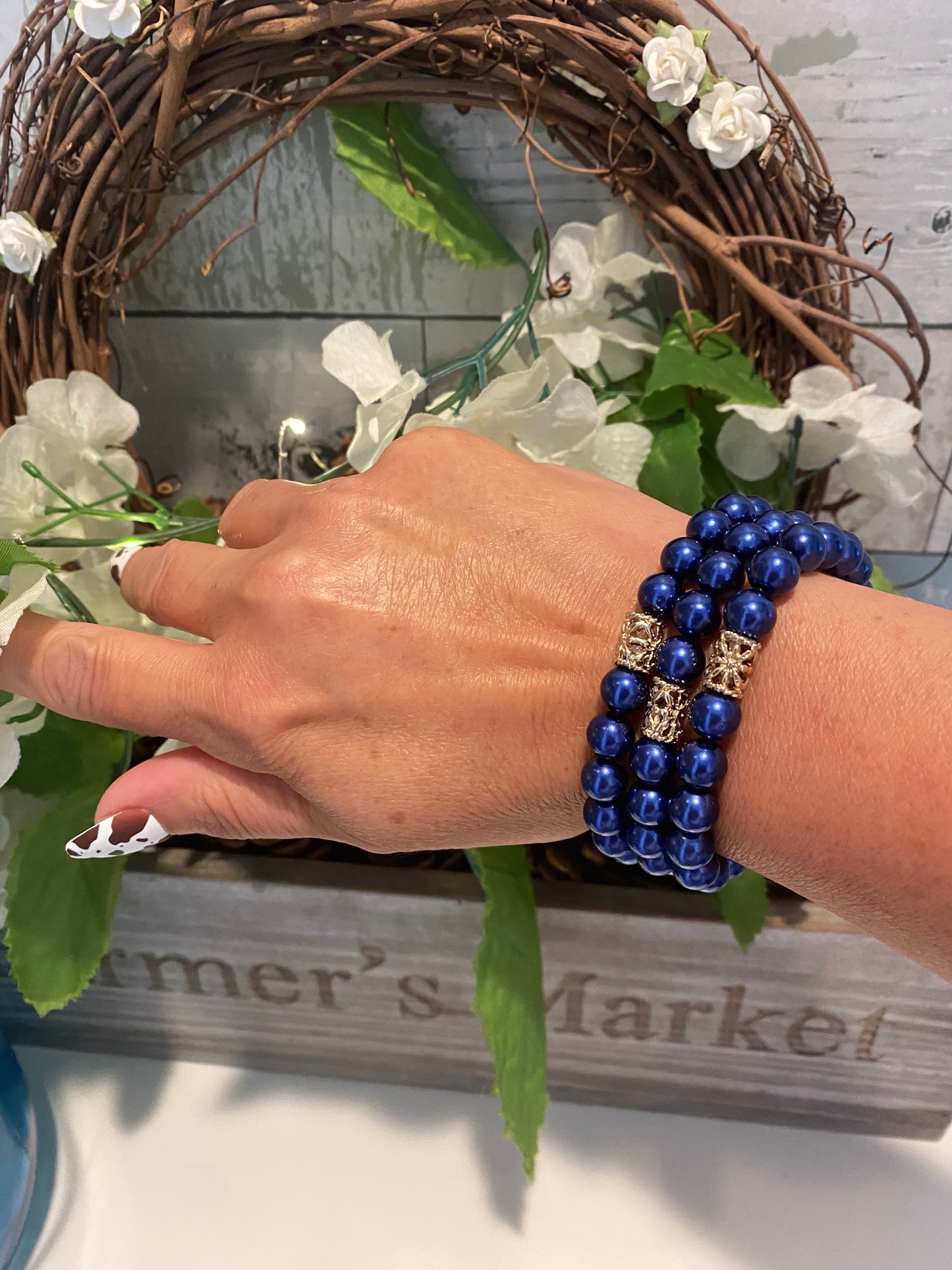 Bracelet de perles bleu marine