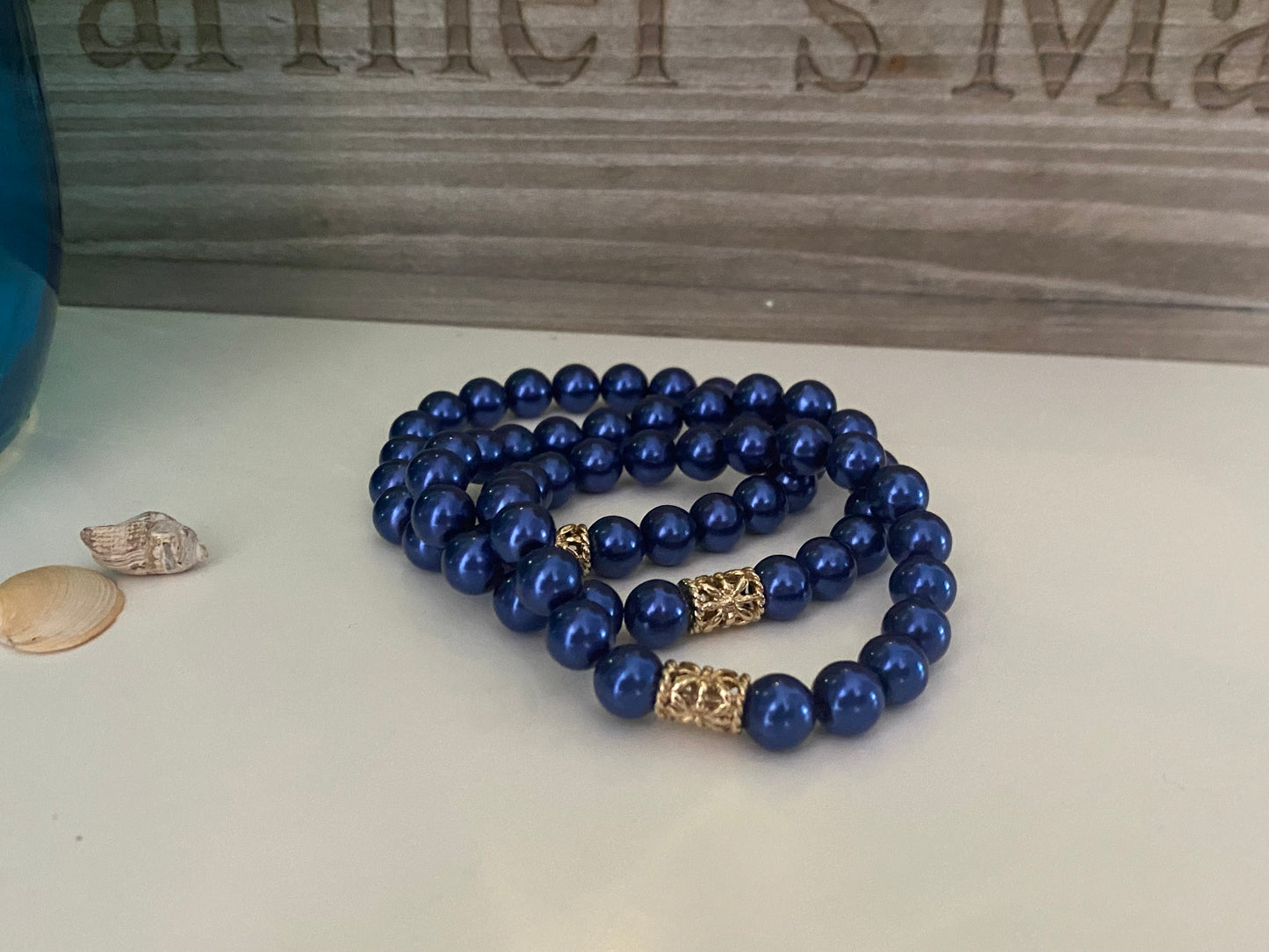 Bracelet de perles bleu marine
