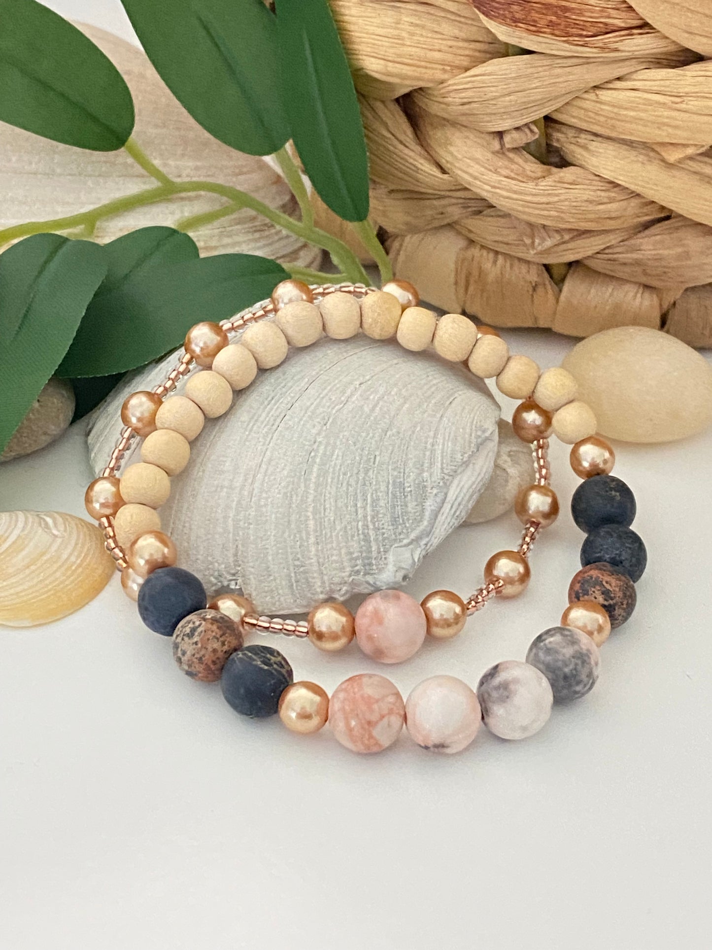 Pile de perles en or rose