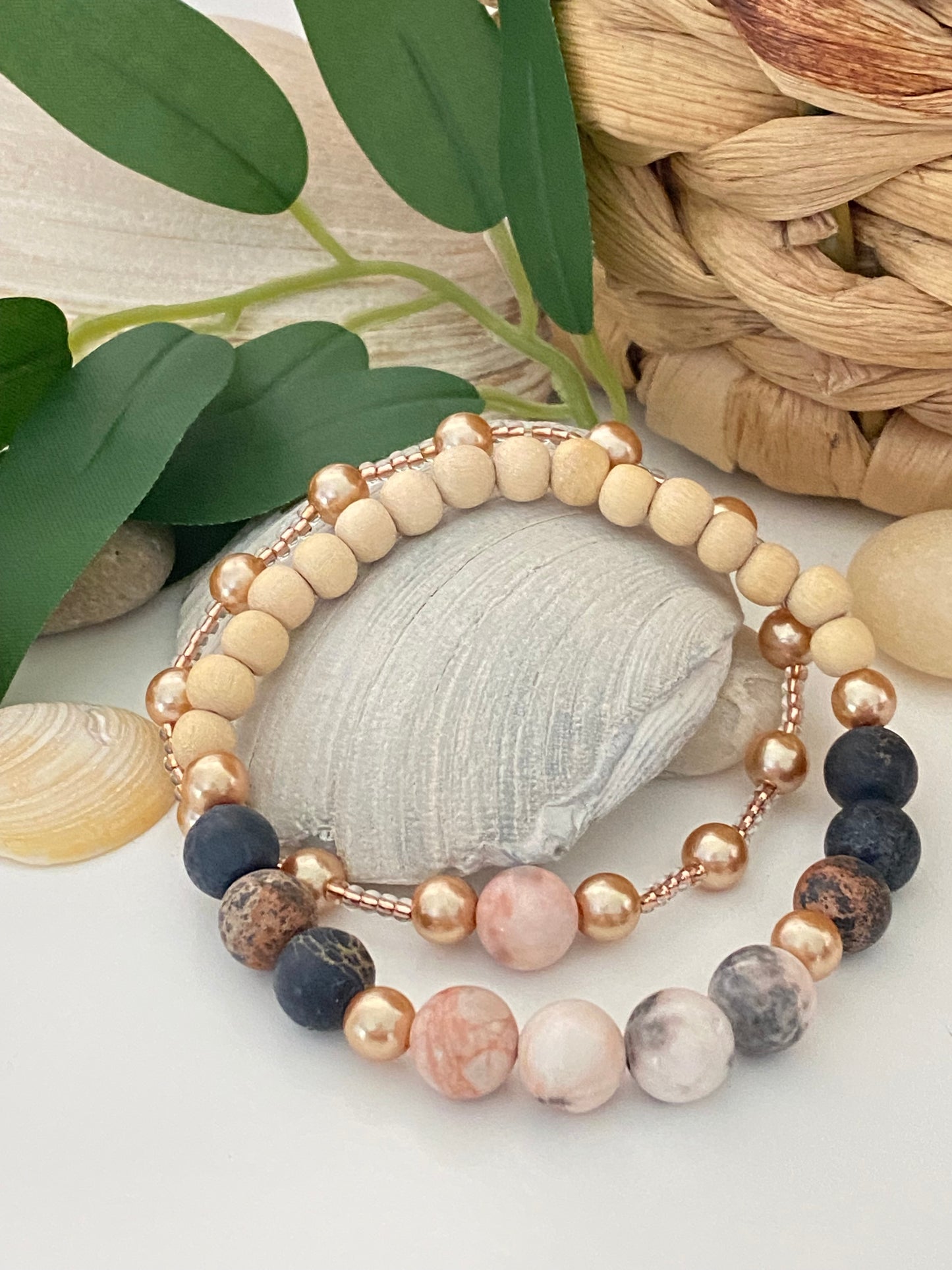 Pile de perles en or rose