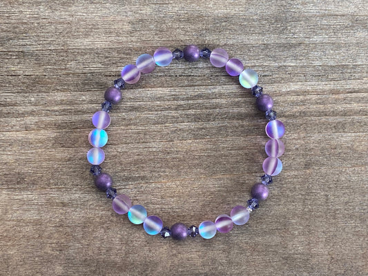 Pulsera de gamuza morada