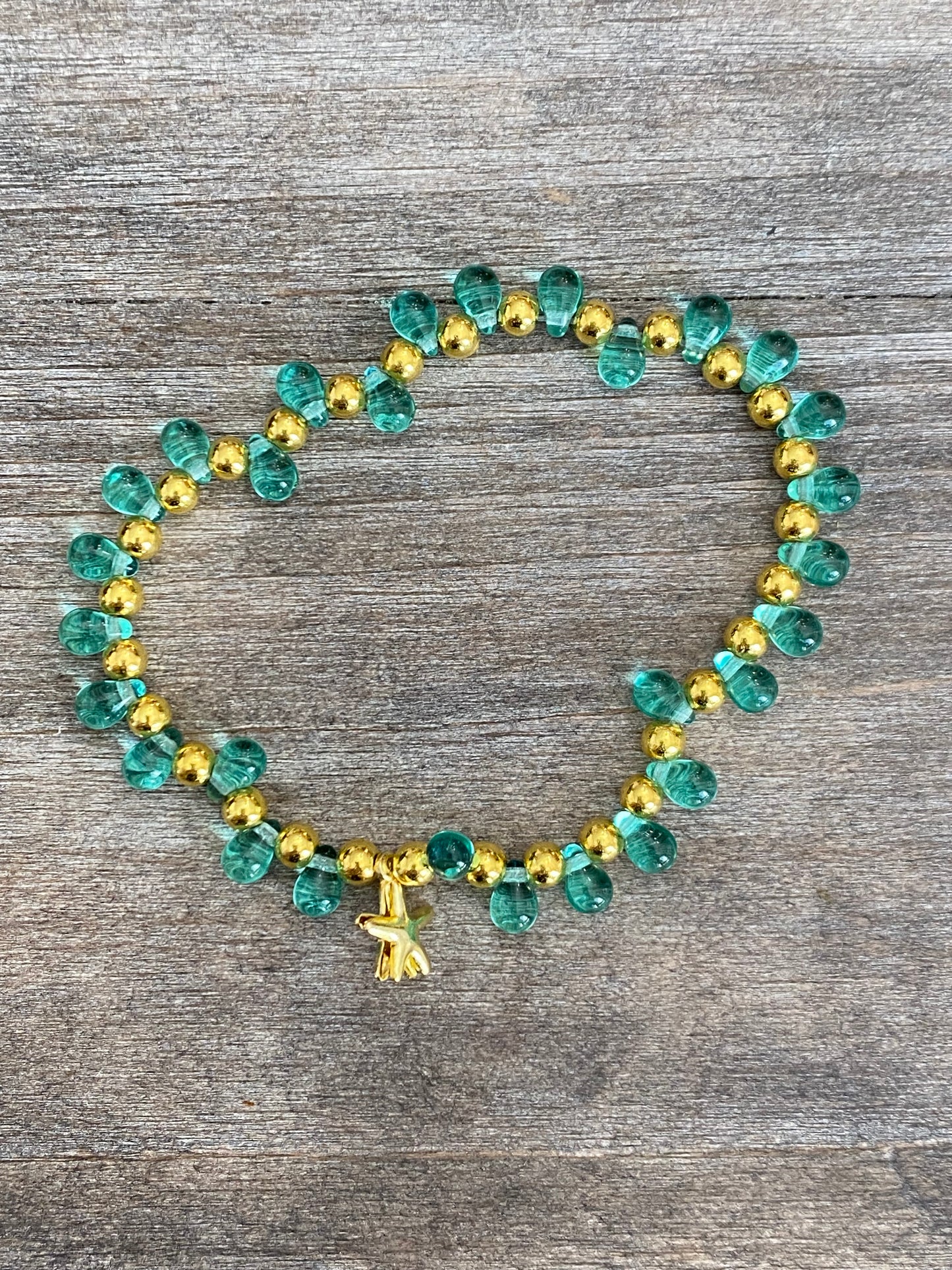 Bracelet étoile de mer en forme de larme turquoise de Tiny Oceans