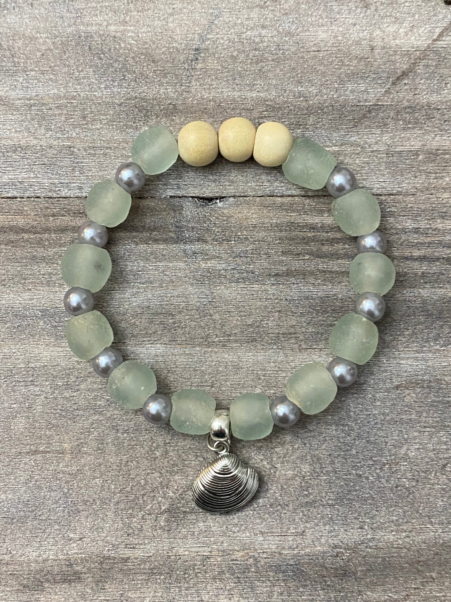 Pile de bracelets White Shore