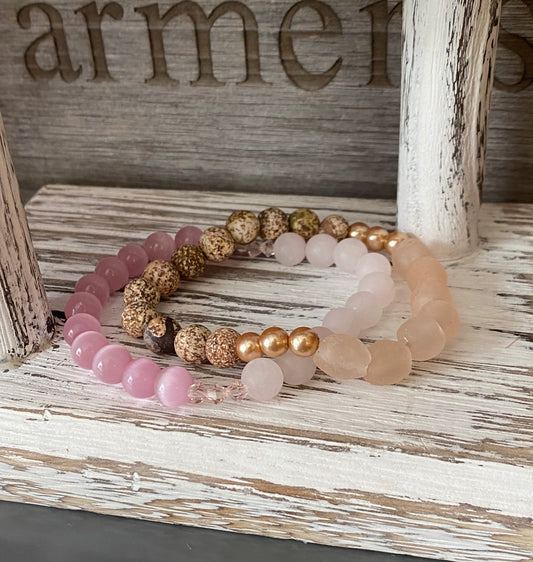 Pile de bracelets Blush
