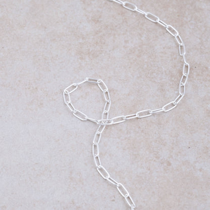 Holly Lane Paperclip Chain 16"