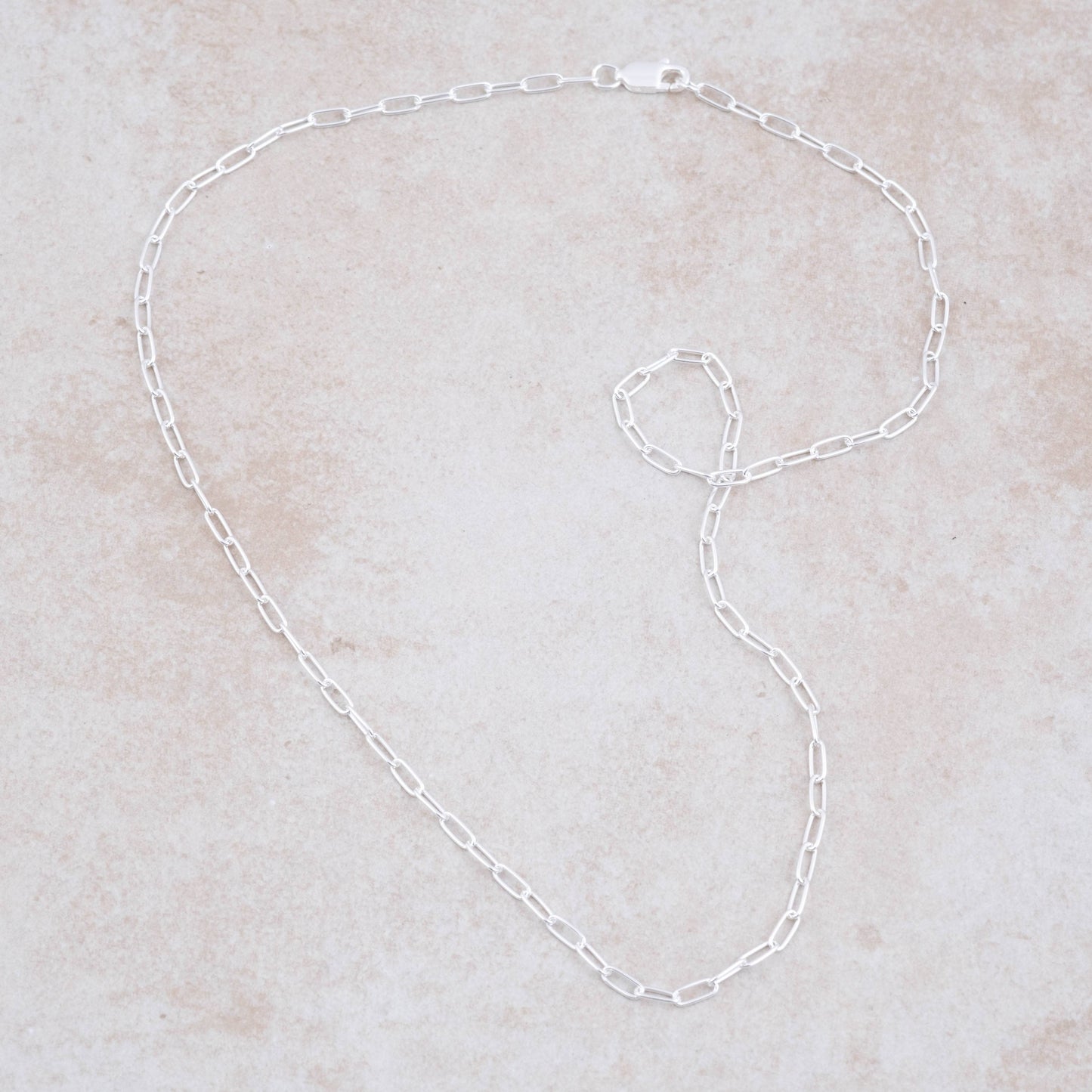 Holly Lane Paperclip Chain 16"