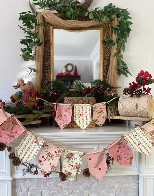 Cottage Rose Festive Garland